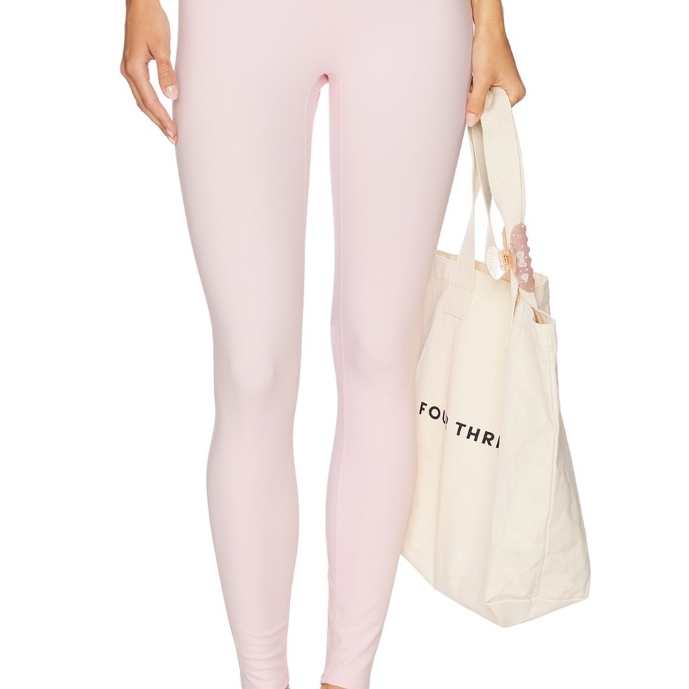 437 essential leggings